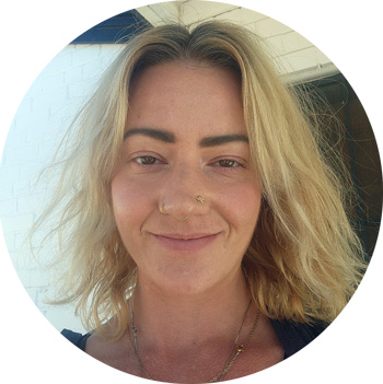 massage therapist Cloe